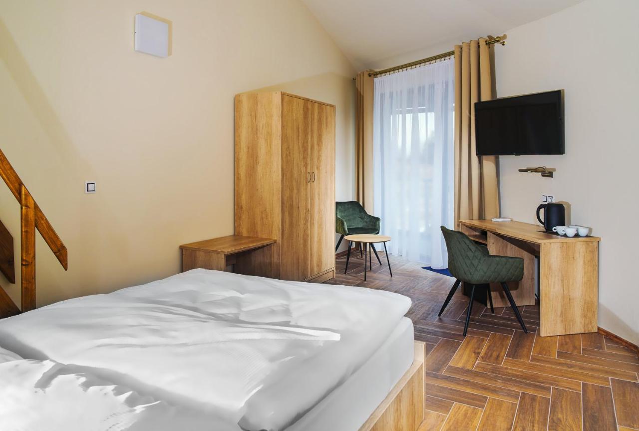 Hotel Dymnik Rumburk Exteriör bild